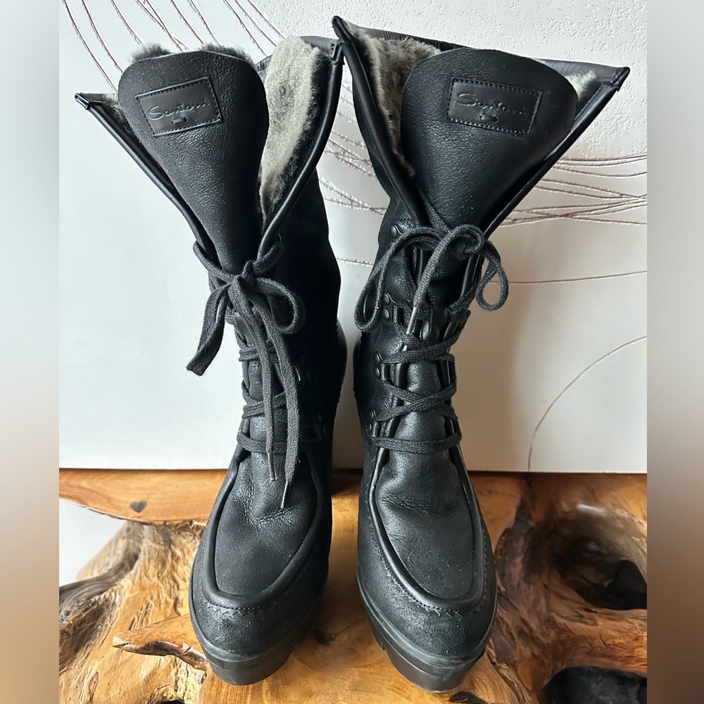 Santorini black shearling lined combat boots Sz8.5